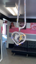 Load image into Gallery viewer, CUSTOM Spinning Photo Heart Photo Pendant
